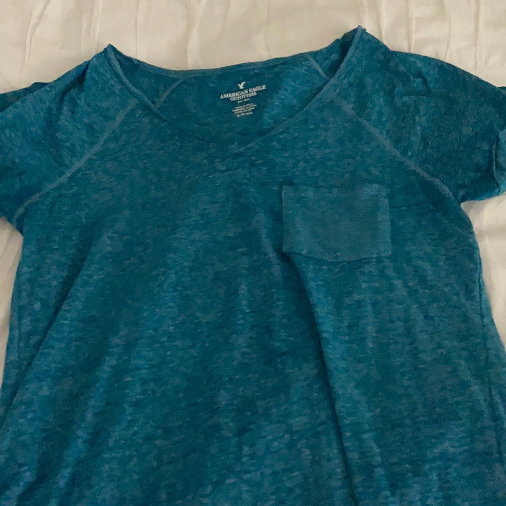 American eagle T-shirt with pocket
